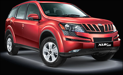 2018 Mahindra XUV500 