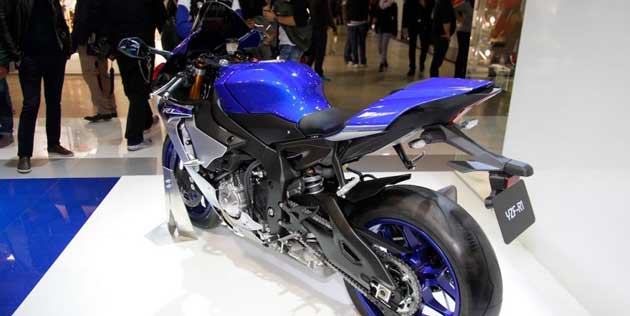 YZF-R1