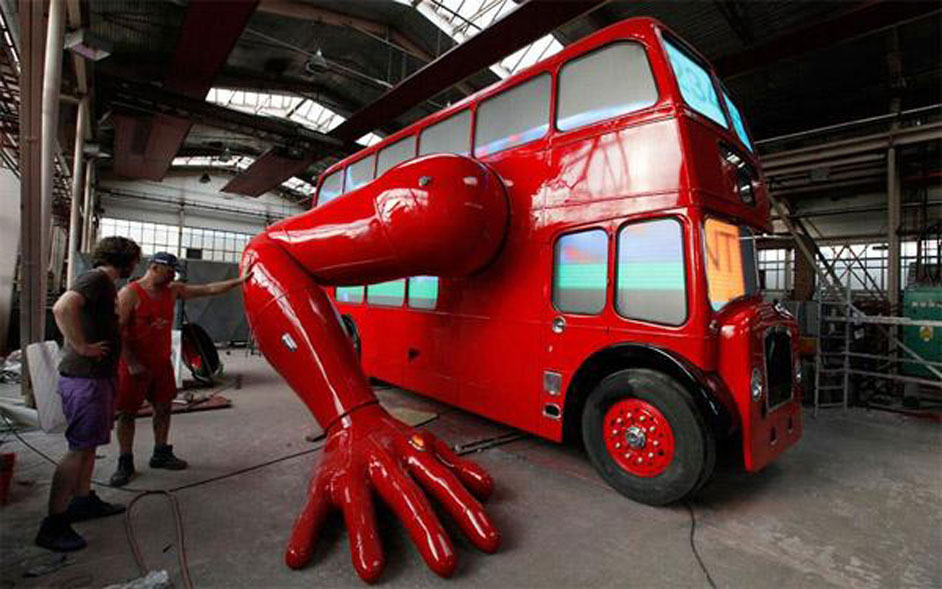 Robot Bus