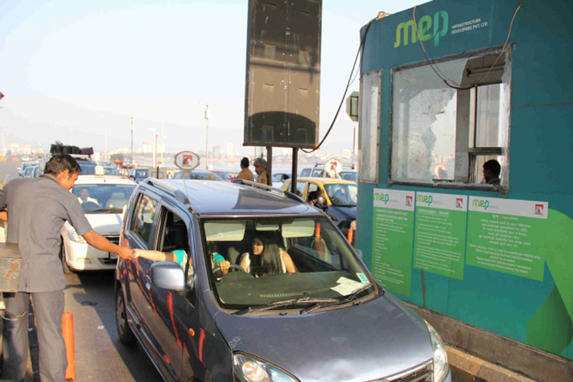 12 tolls shut down in Maharashtra