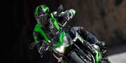  Kawasaki launches 2014 Z800 in India at priced Rs. 8.05 lakh