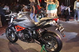    Finally we get a glance of the Benelli TNT 600i LE 