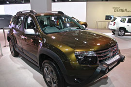      Renault Duster AT snapped in India