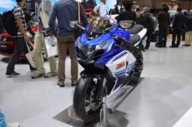  Watch out- the Suzuki GSX-R1000 2016 is coming up
