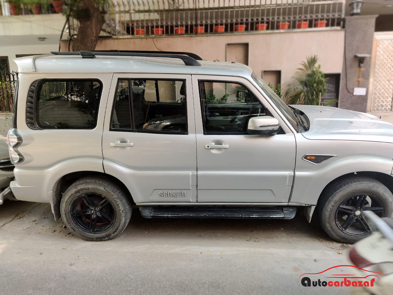 Mahindra Scorpio CRDe Intelli Hybrid S4 Plus