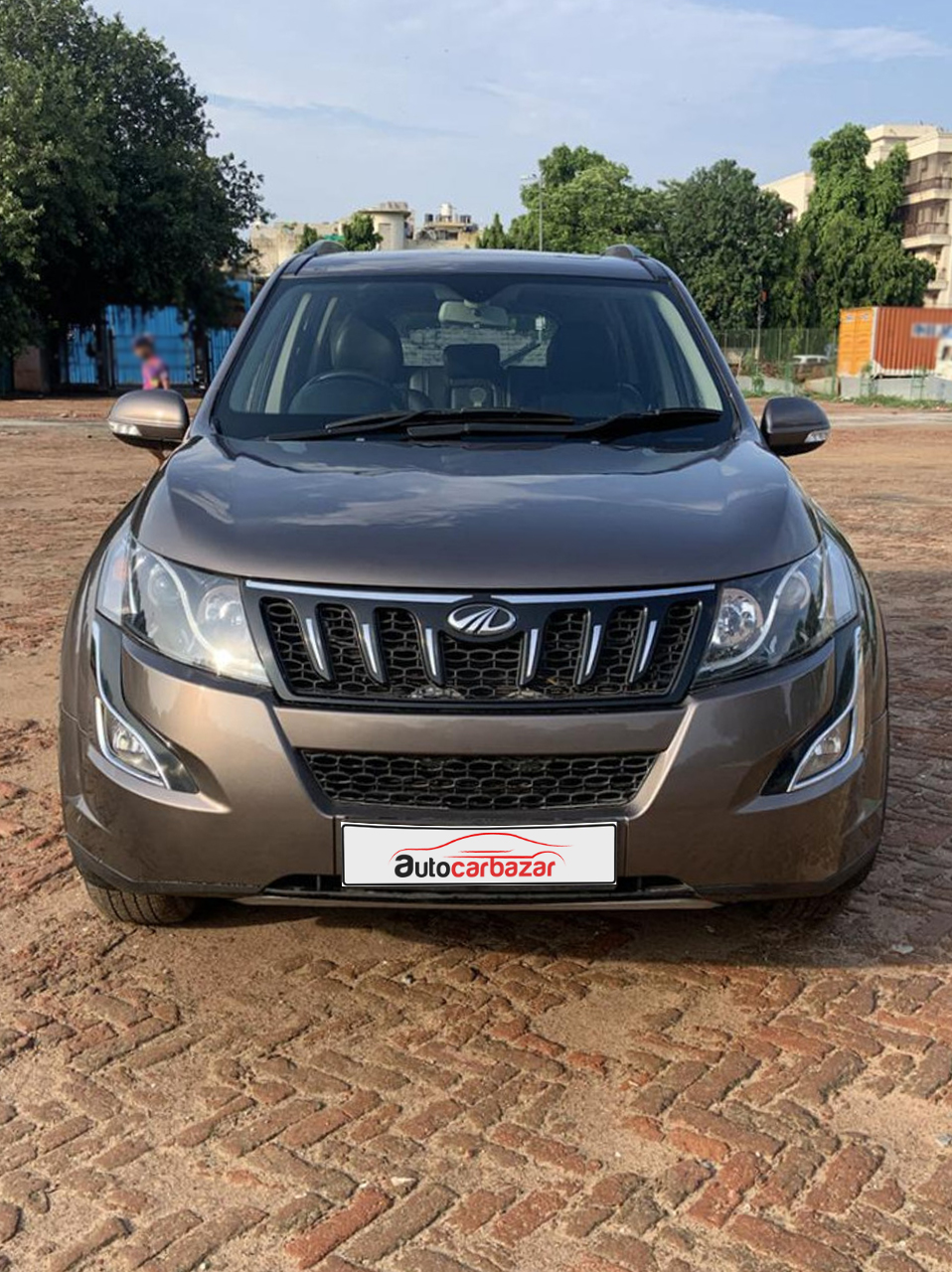 Mahindra XUV 500 W10 FWD