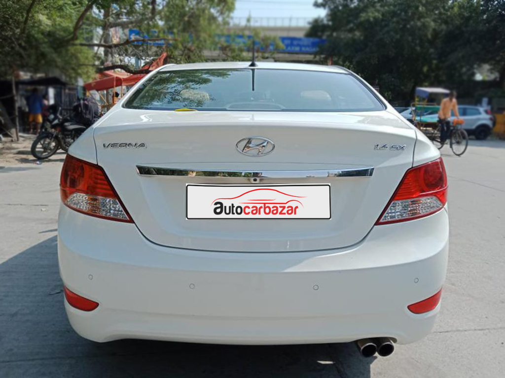 Hyundai Verna Fluidic 1.6 CRDI SX Opt AT