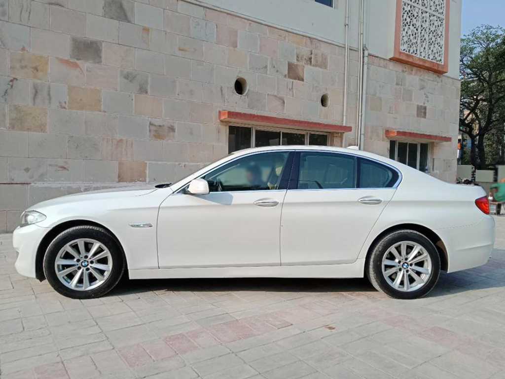 BMW 5 Series 520d Sedan Luxury