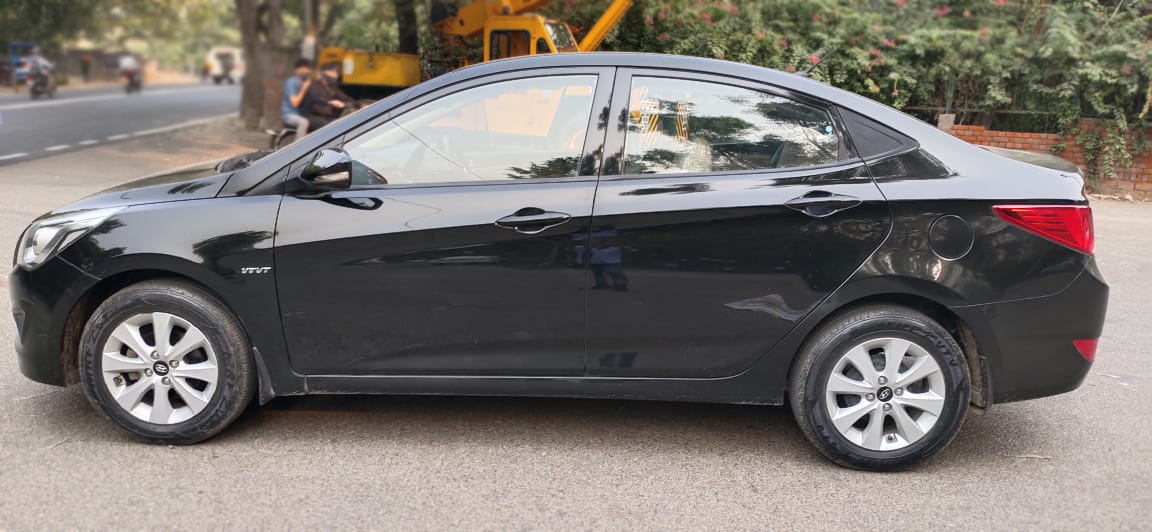 Buy Used 2016 Hyundai Verna 1.6 VTVT S AT Petrol in Delhi