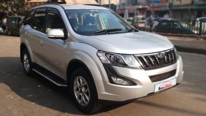 Mahindra XUV 500 AT W6