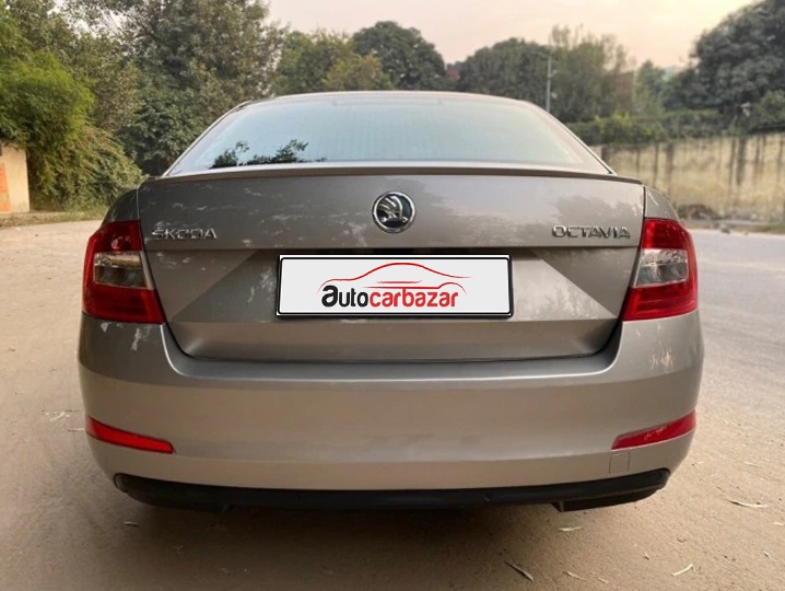 Skoda Octavia Elegance 1.8 TSI AT