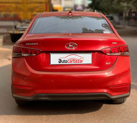 Hyundai Verna 1.6 CRDI AT SX Option