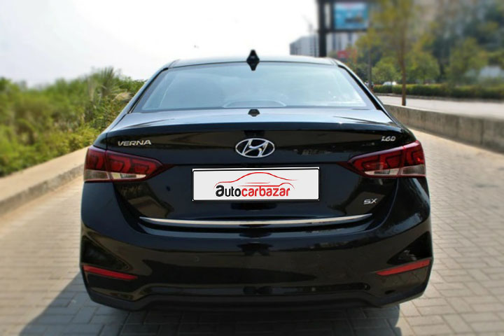 Hyundai Verna CRDi 1.6 AT SX Optio