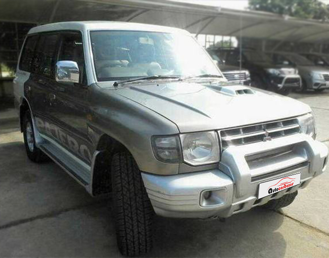 Mitsubishi Pajero SFX 2.8